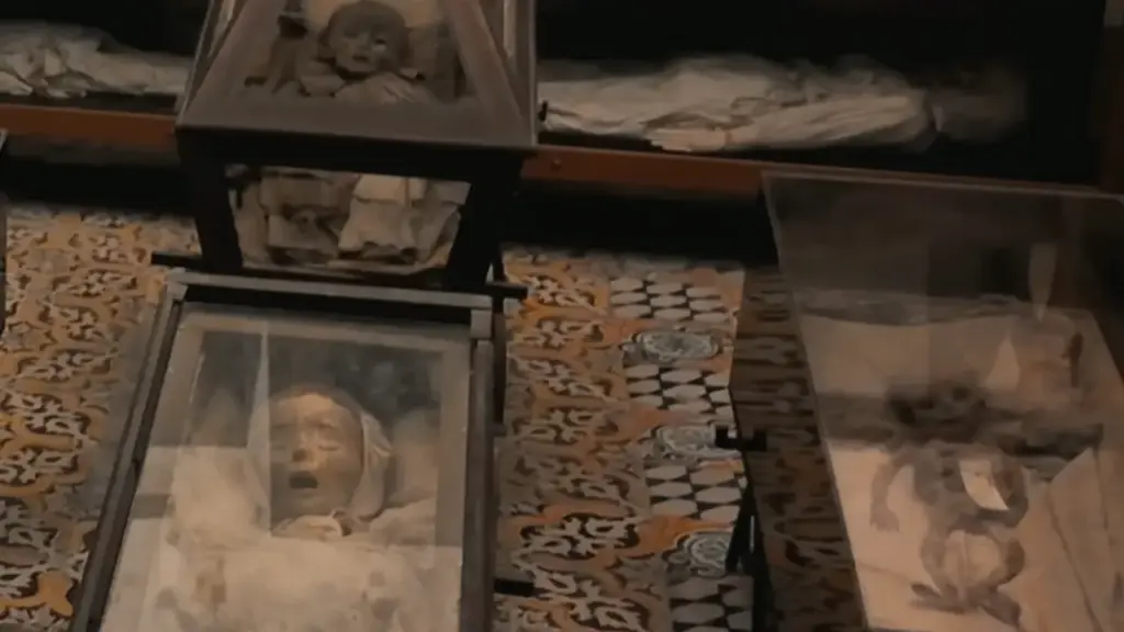 Momies d'enfants dans les catacombes