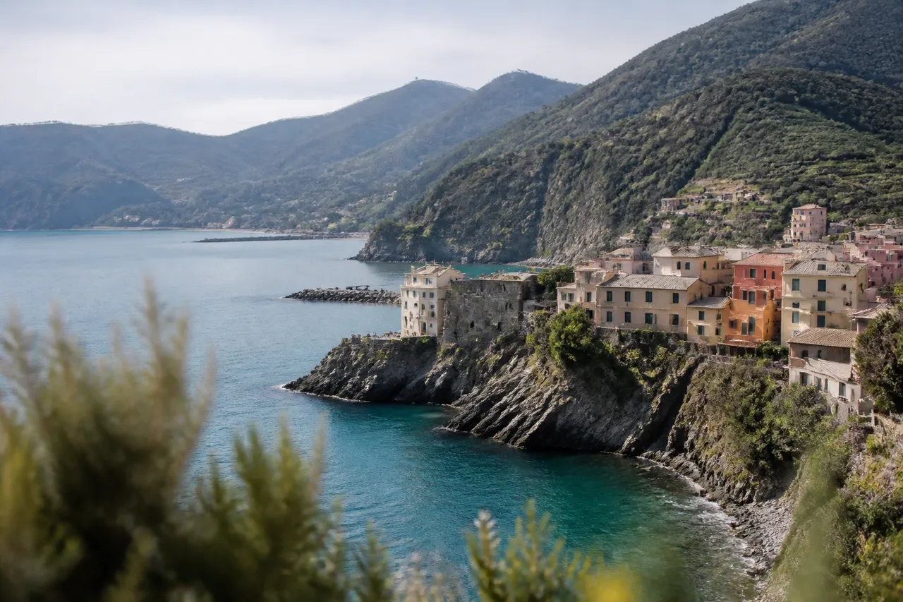 Séjour aux Pouilles : village côtier et mer turquoise